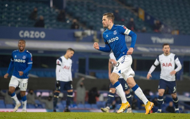 球队内线的 球队内线的